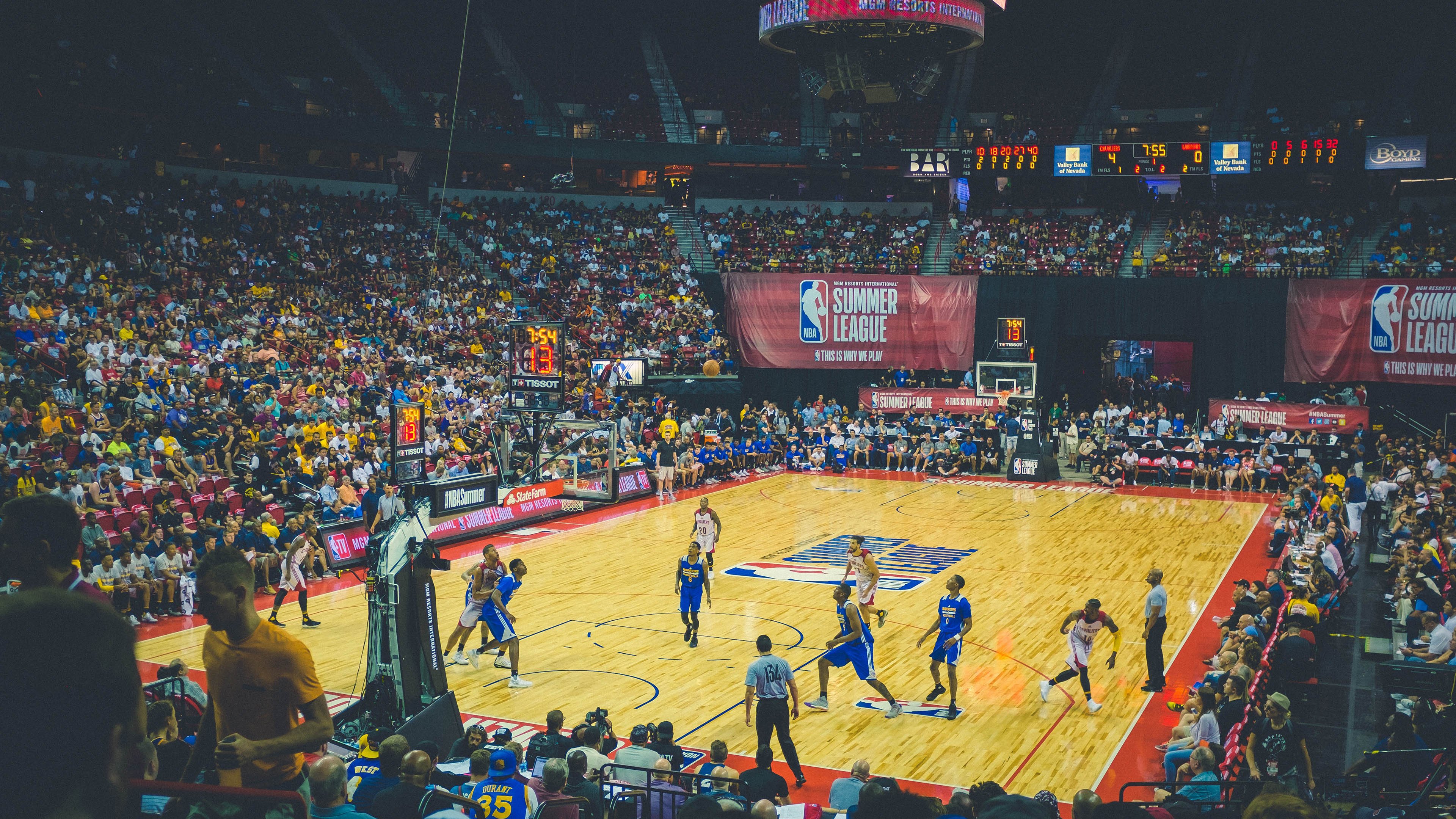 “尼古拉斯·桑特基:阿根廷美洲狮队的灵魂人物,未来值得期待”