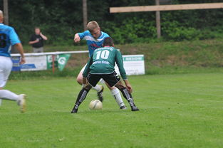 爱游戏官网-中超球队定位球战术对比研究，中超潜力中场