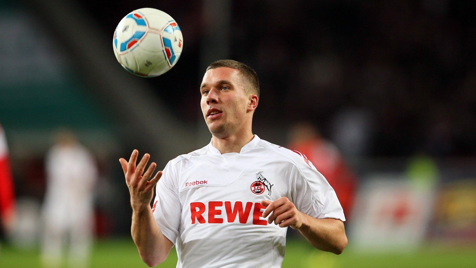 AI裁判系统实现全场自动判罚,比赛公平性再上台阶,ai裁判最早运用于哪一年