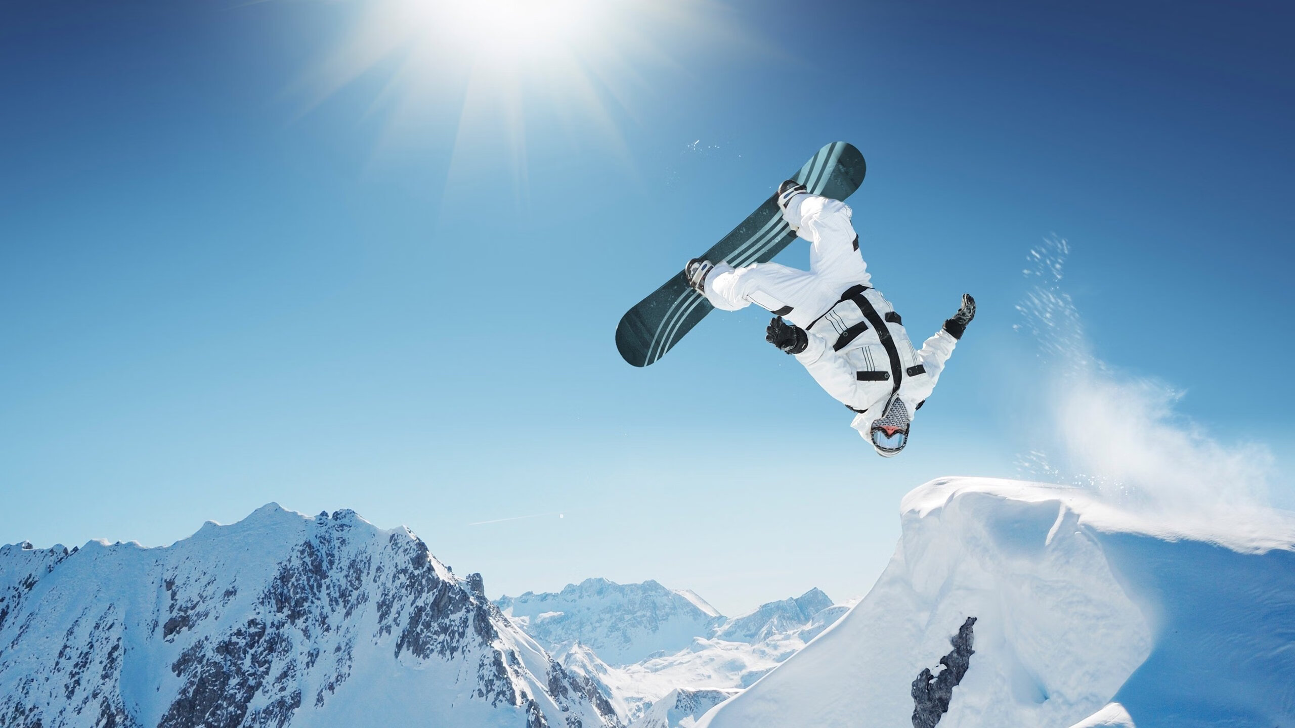 C罗社交平台晒训练照回应质疑,c罗的社交平台