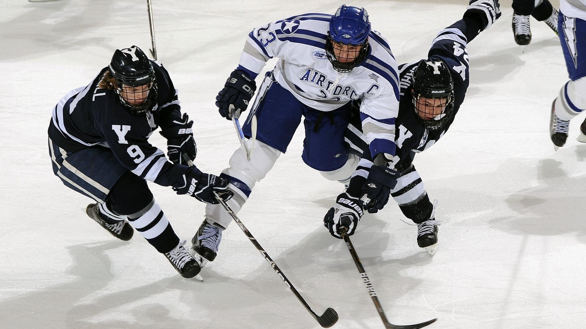 “帕布罗·马特拉：美洲狮队的防守标杆，未来发展不可限量”